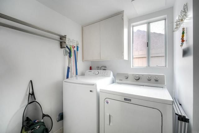 1477 Genoa Dr, Vista, CA 92081