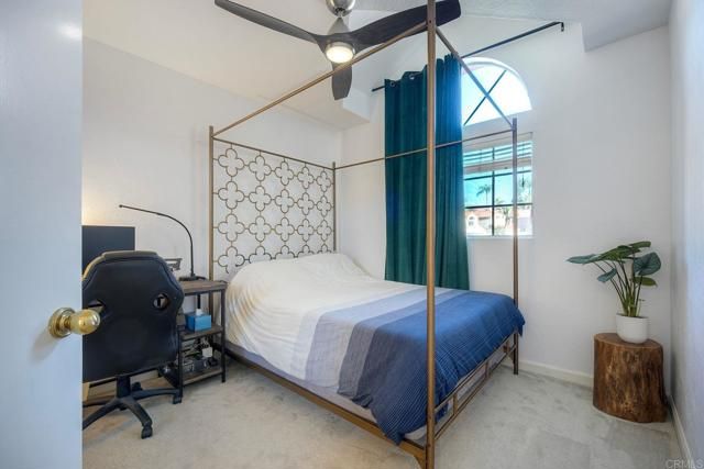 1477 Genoa Dr, Vista, CA 92081