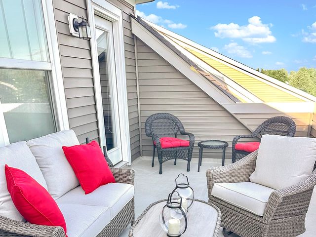 579 Watercress Drive, Aurora, IL 60504