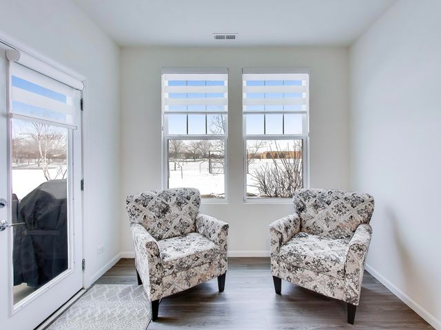 579 Watercress Drive, Aurora, IL 60504