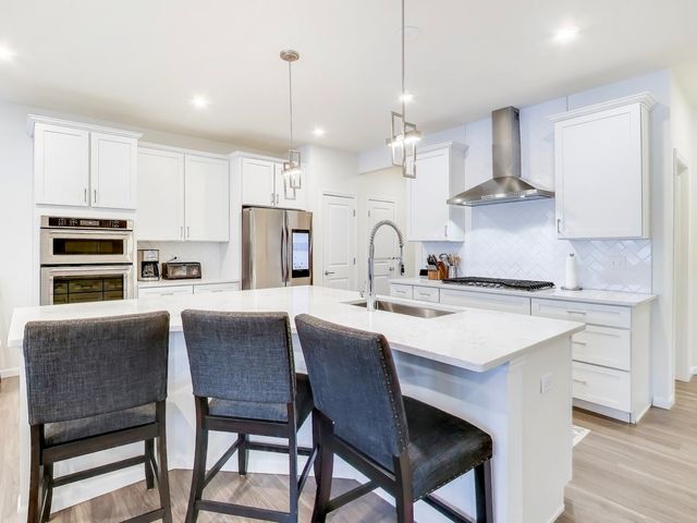 579 Watercress Drive, Aurora, IL 60504