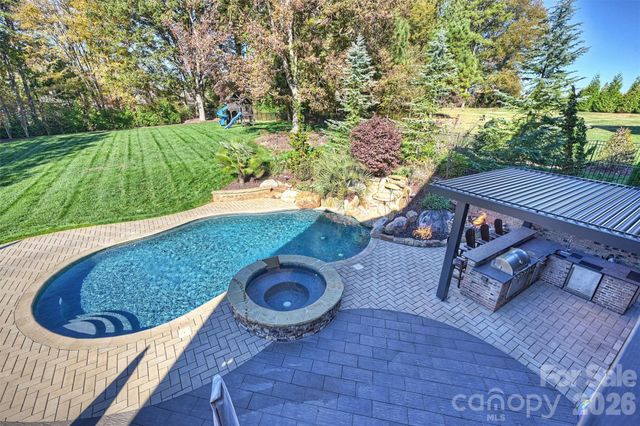 640 Winter Wheat Court, Weddington, NC 28104