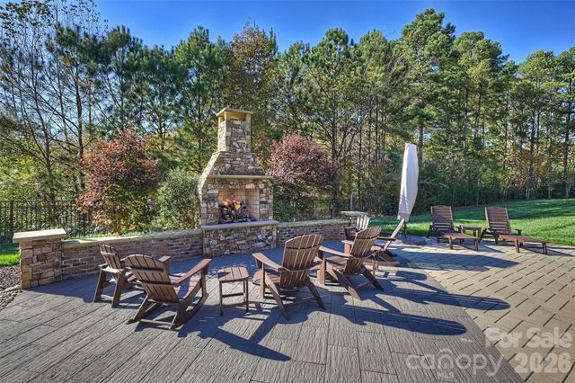 640 Winter Wheat Court, Weddington, NC 28104