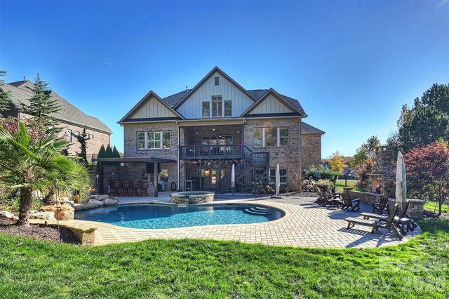 640 Winter Wheat Court, Weddington, NC 28104