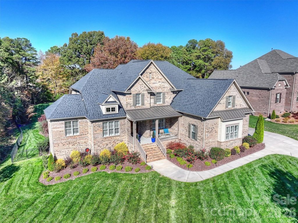 640 Winter Wheat Court, Weddington, NC 28104