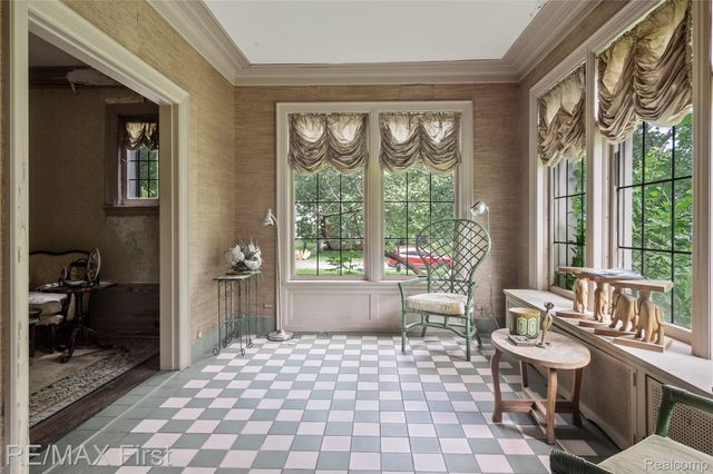 3065 Iroquois Street, Detroit, MI 48214