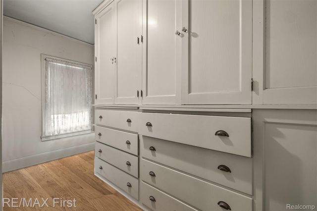 3065 Iroquois Street, Detroit, MI 48214