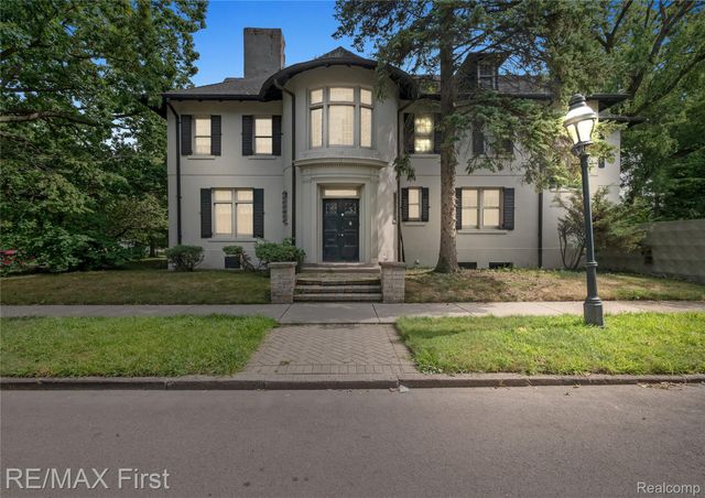 3065 Iroquois Street, Detroit, MI 48214