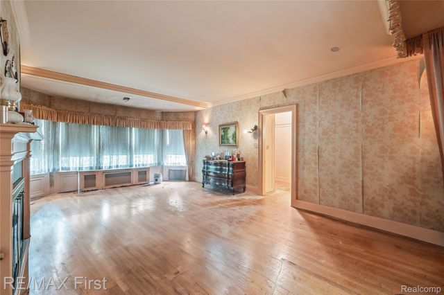 3065 Iroquois Street, Detroit, MI 48214