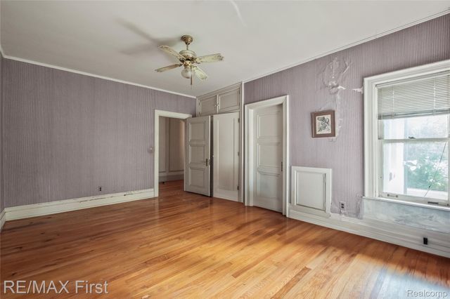 3065 Iroquois Street, Detroit, MI 48214