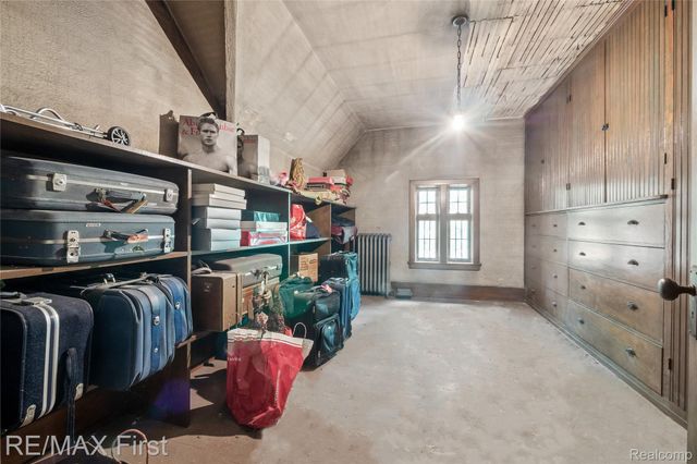 3065 Iroquois Street, Detroit, MI 48214