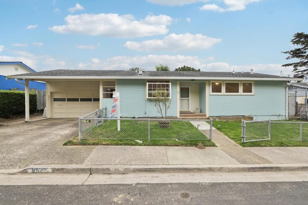 952 Alta Vista Drive, Pacifica, CA 94044