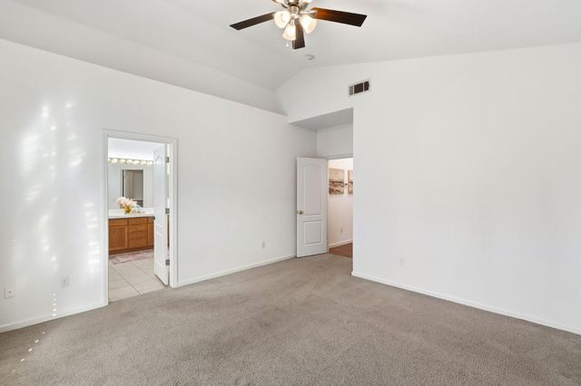 956 Pearwood Cir, Lodi, CA 95242