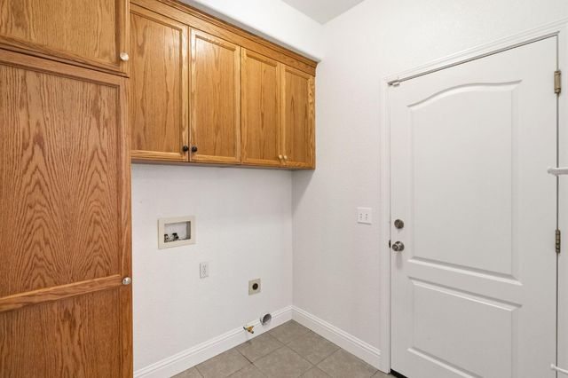 956 Pearwood Cir, Lodi, CA 95242