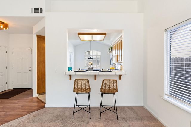 956 Pearwood Cir, Lodi, CA 95242