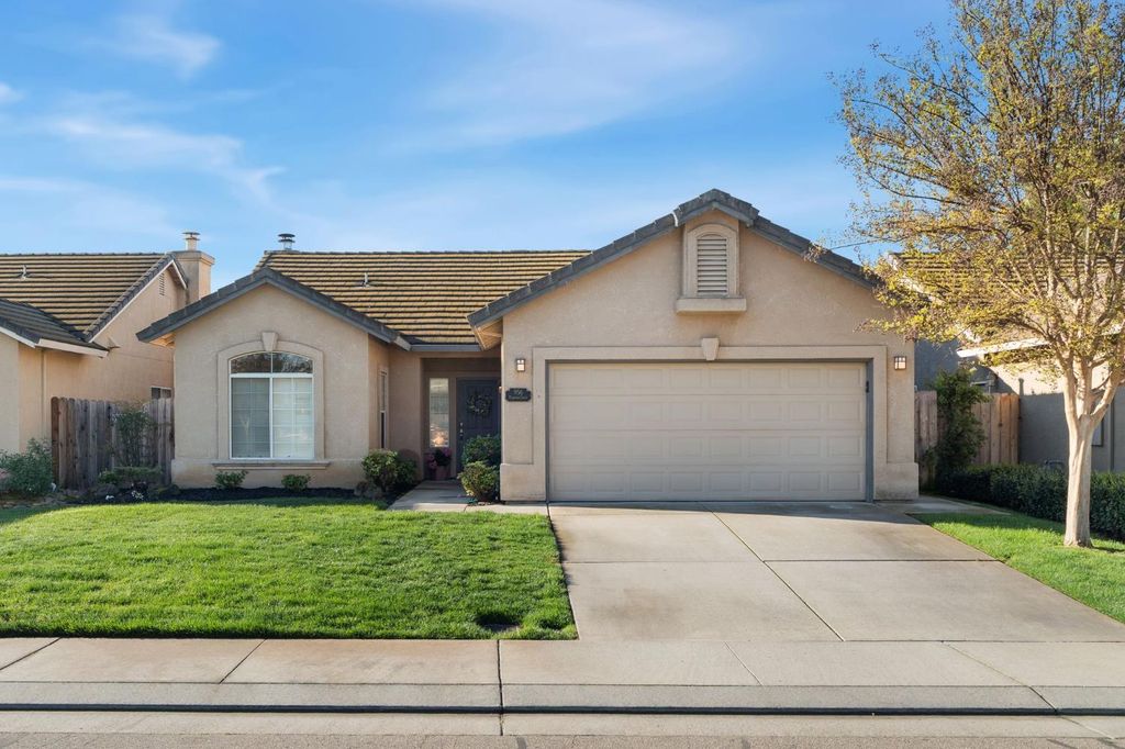 956 Pearwood Cir, Lodi, CA 95242