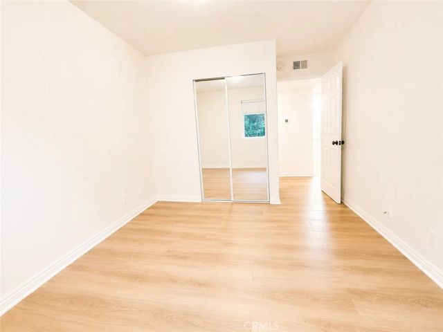 10636 Woodley 43, Granada Hills, CA 91344