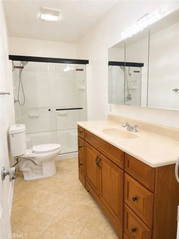 10636 Woodley 43, Granada Hills, CA 91344