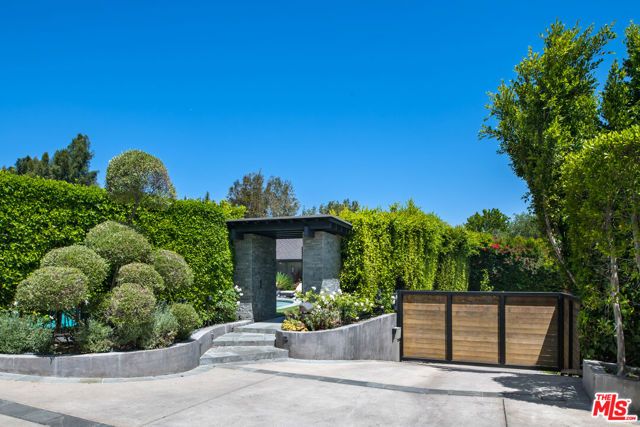 3035 Lake Glen Drive, Beverly Hills, CA 90210