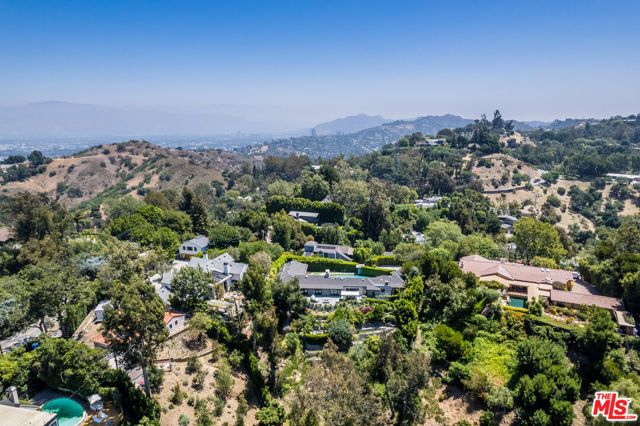 3035 Lake Glen Drive, Beverly Hills, CA 90210