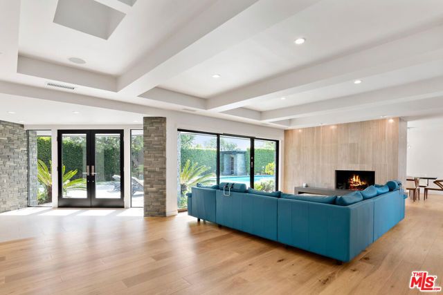 3035 Lake Glen Drive, Beverly Hills, CA 90210