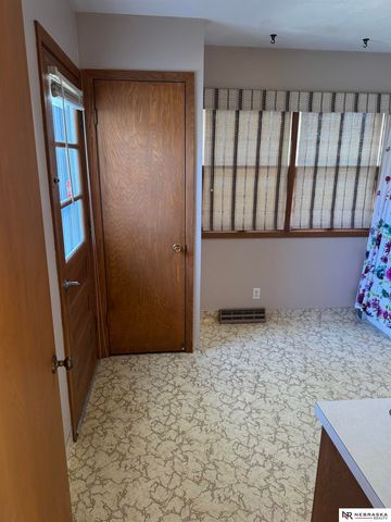 509 Pontiac Drive, Gretna, NE 68028