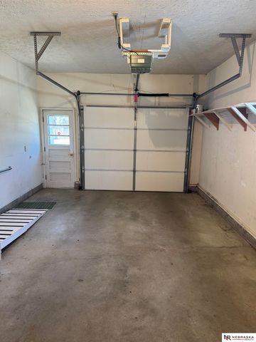 509 Pontiac Drive, Gretna, NE 68028