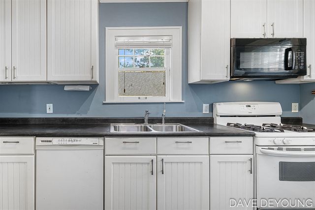 1134 Hoyt Street, Grand Rapids, MI 49507