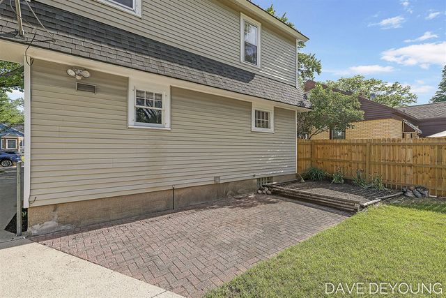 1134 Hoyt Street, Grand Rapids, MI 49507