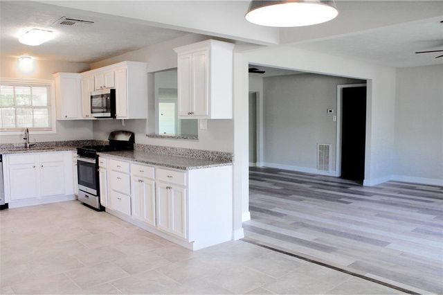 1604 Florida Street, Baytown, TX 77520