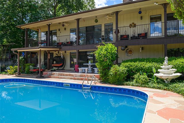 2415 Lakecrest Drive, Shreveport, LA 71109