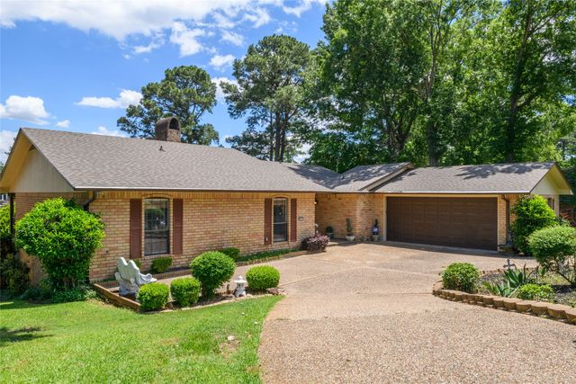 2415 Lakecrest Drive, Shreveport, LA 71109
