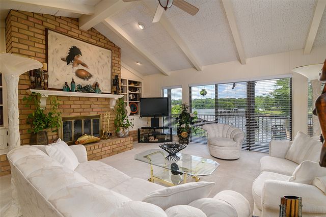 2415 Lakecrest Drive, Shreveport, LA 71109