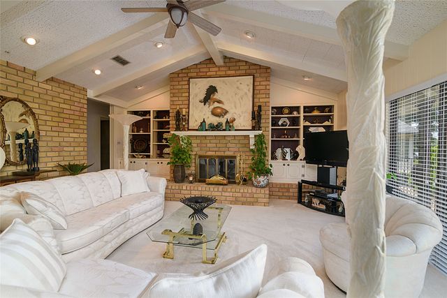 2415 Lakecrest Drive, Shreveport, LA 71109