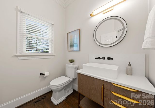 108 Great Point Drive, Mooresville, NC 28117