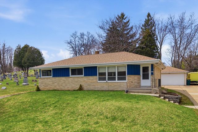 601 S Main STREET, Saukville, WI 53080