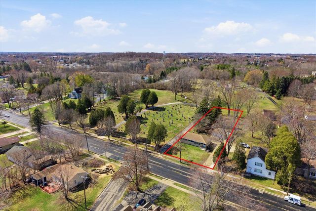 601 S Main STREET, Saukville, WI 53080