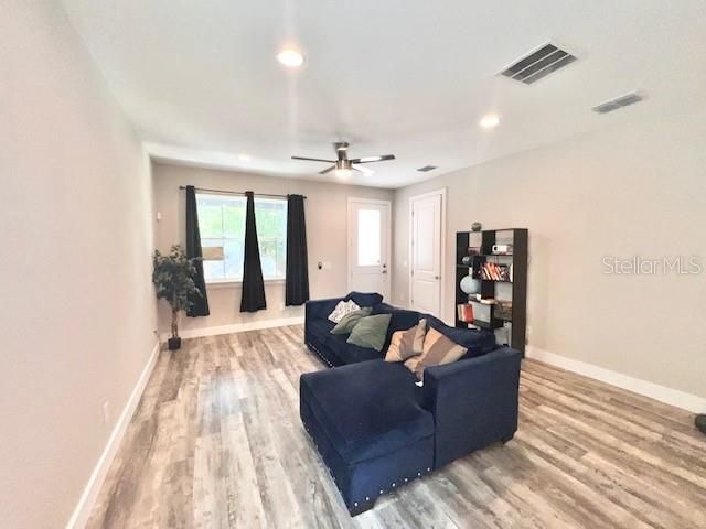 907 RANDALL STREET, Orlando, FL 32805