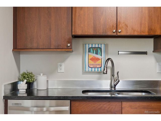 271 N Grant St 202, Denver, CO 80203