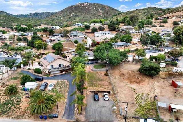 760 Lingel Dr, El Cajon, CA 92019