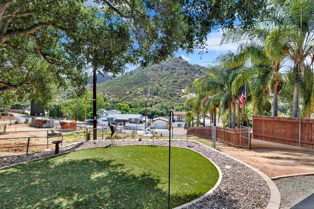 760 Lingel Dr, El Cajon, CA 92019