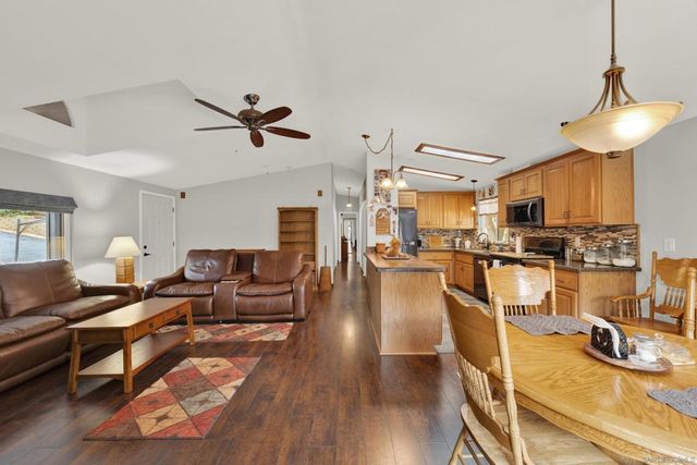 760 Lingel Dr, El Cajon, CA 92019