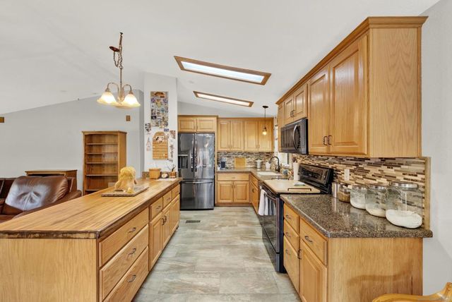 760 Lingel Dr, El Cajon, CA 92019