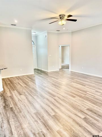 5807 Deauville St., Tyler, TX 75704