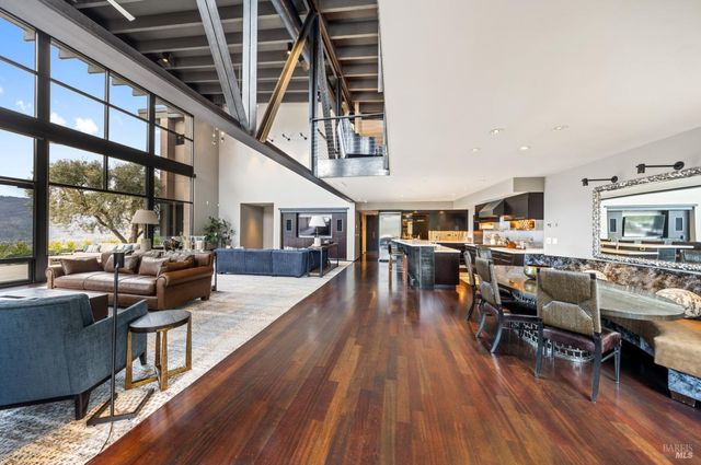 860 Meadowood Ln, St. Helena, CA 94574