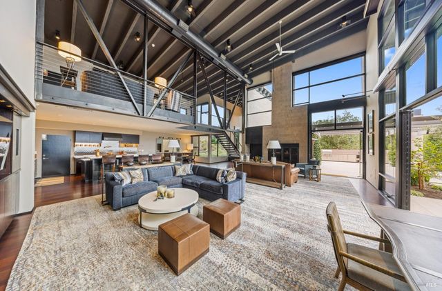 860 Meadowood Ln, St. Helena, CA 94574