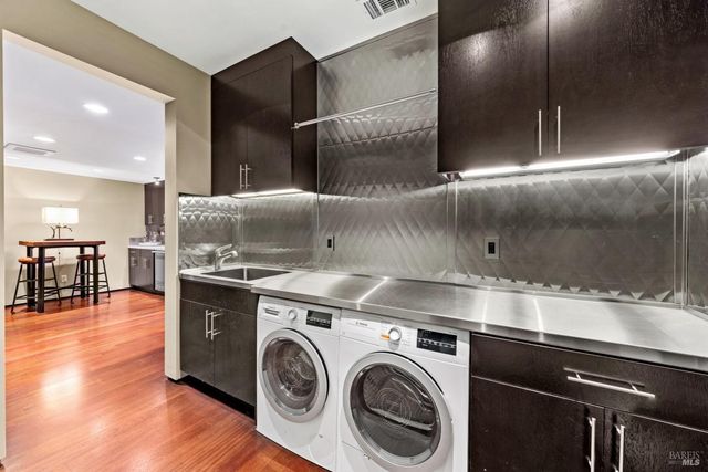 860 Meadowood Ln, St. Helena, CA 94574