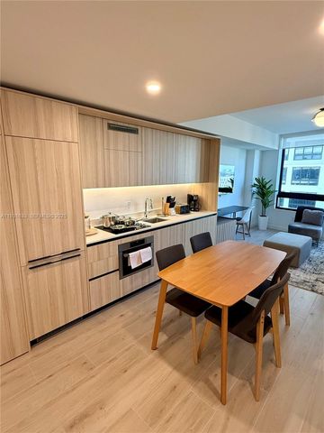 225 N Miami Ave 1604, Miami, FL 33128