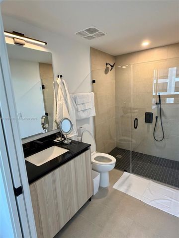 225 N Miami Ave 1604, Miami, FL 33128