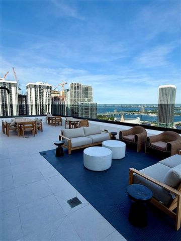 225 N Miami Ave 1604, Miami, FL 33128